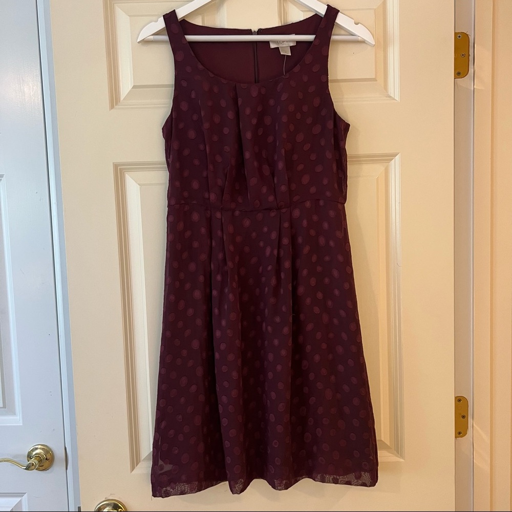 NWT Ann Taylor Loft Burgundy Polka Dot Embossed Sleeveless Sheath Dress Size 4